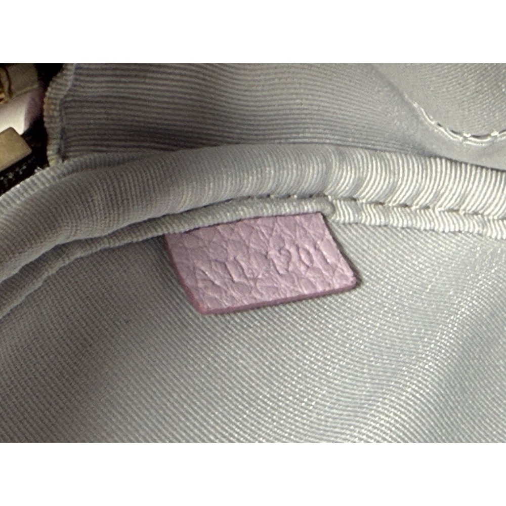 Marc Jacobs The Rewind Oval‎ Leather Crossbody bag in Fair Orchid - Picture 7 of 8